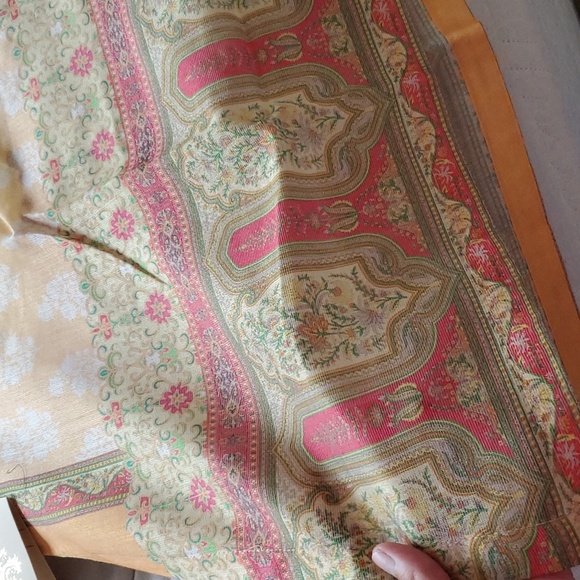 Pakistani khaadi net kurta by Threads and Motifs - Picture 9 of 11